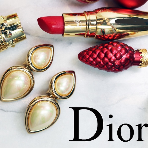 Christian Dior Pearl Cabochon Clip-On Earrings with Gold Plating *Signed* - Picture 3 of 16